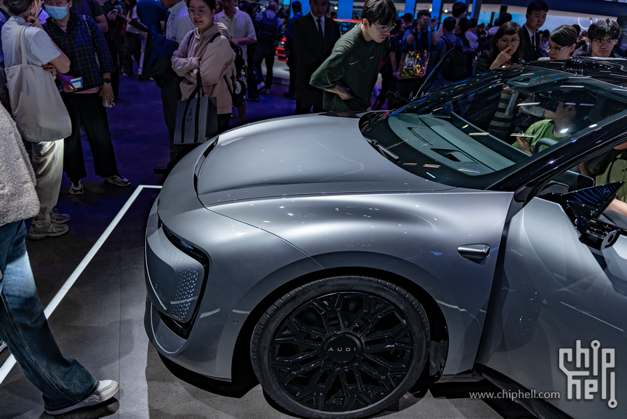AUDI02.png