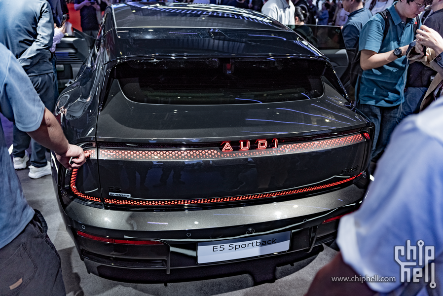AUDI03.png
