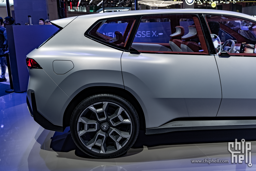BMW03.png