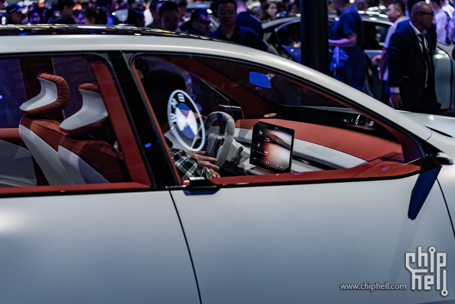 BMW04.png