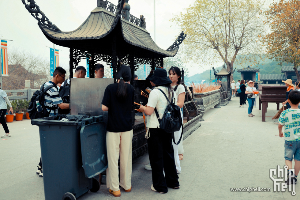 IMG_0988_PerfectlyClear.jpg