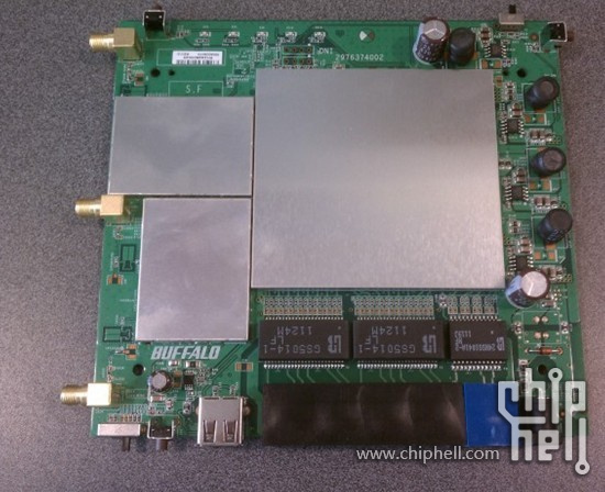 Buffalo 巴法络 WZR-HP-G450H Wireless-N高功率无线宽带路由器 - 内部构造1.jpg