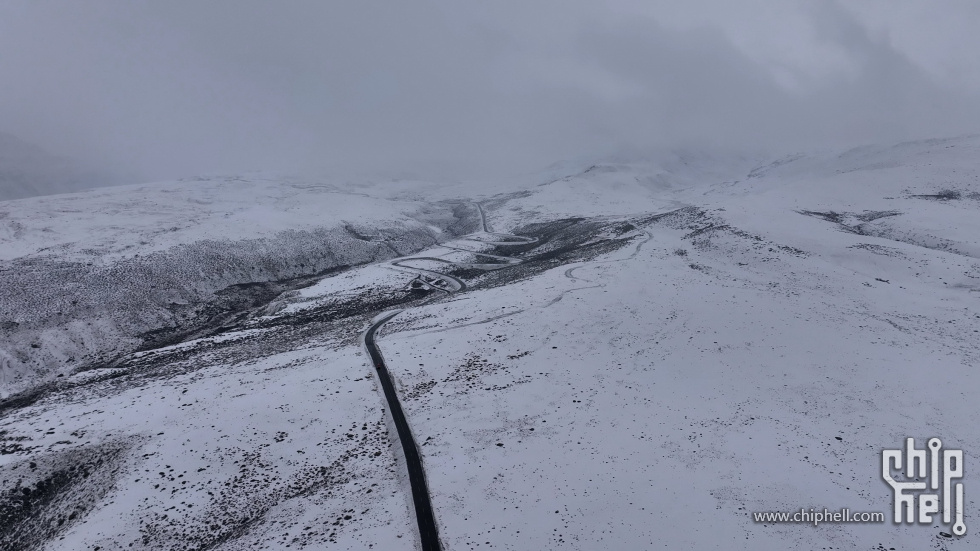 贡当乡遭遇风雪