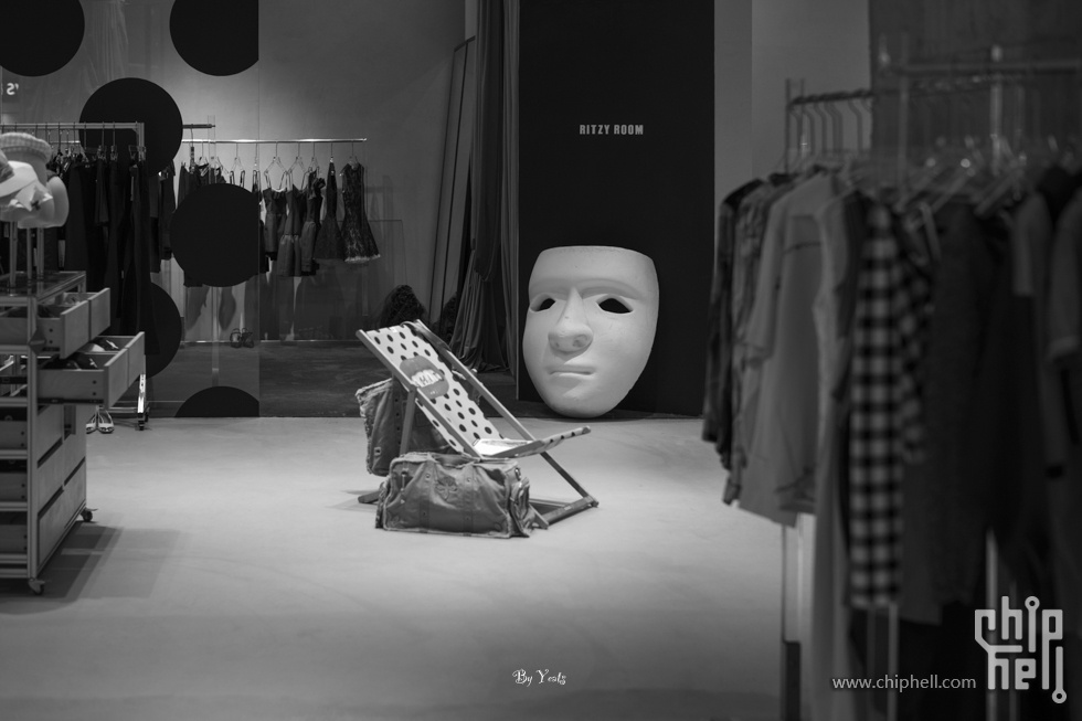 L1004489.jpg
