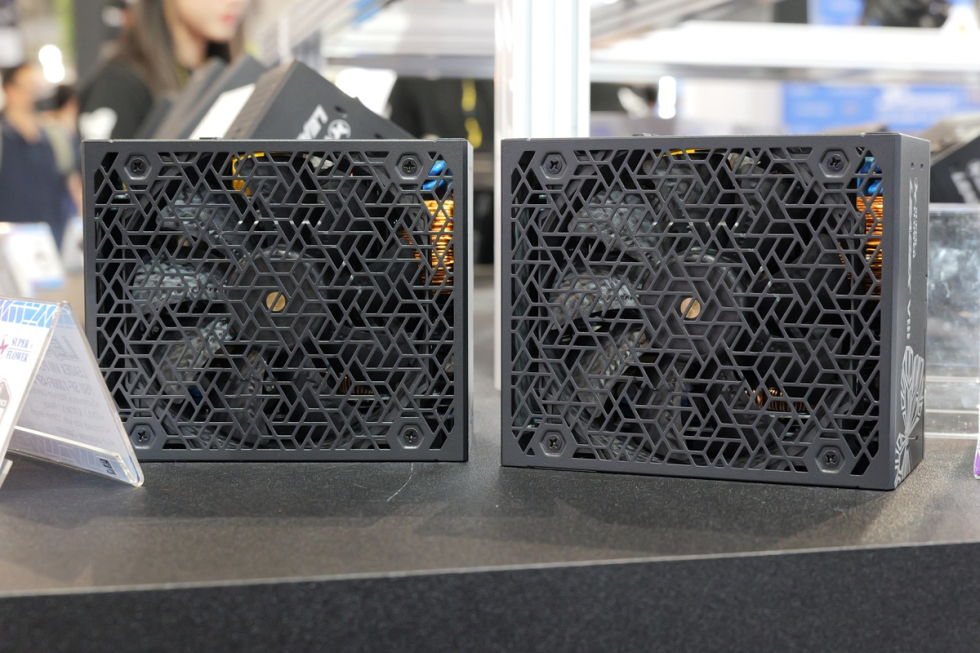 Computex2025_SUPER_FLOWER_5.jpg
