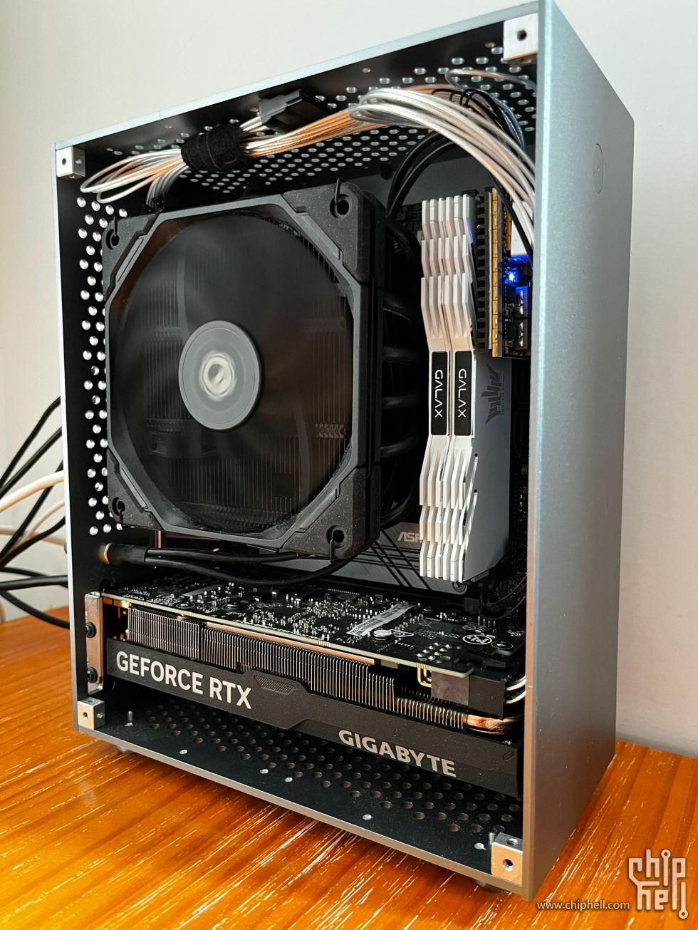 AMD锐龙迷你主机.jpg