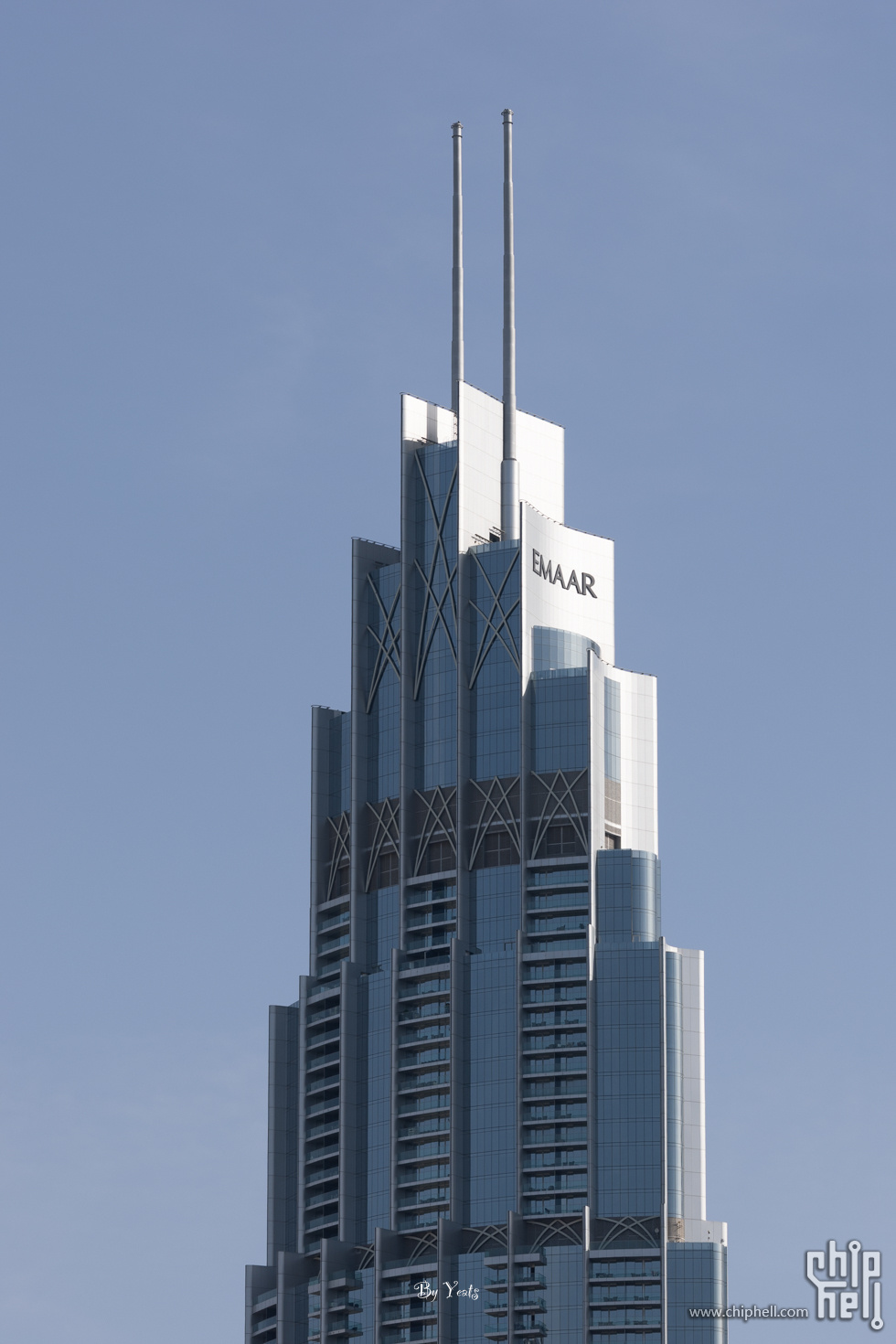 R1_L8028.jpg