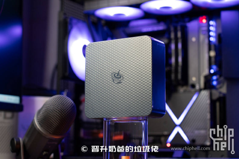 拒绝工位桌面拥挤，轻办公神器，零刻EQR7 mini主机320.png