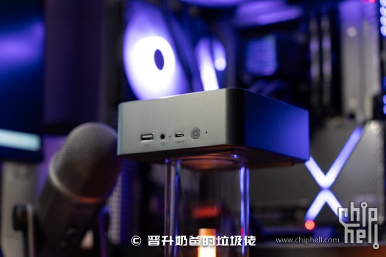拒绝工位桌面拥挤，轻办公神器，零刻EQR7 mini主机543.png
