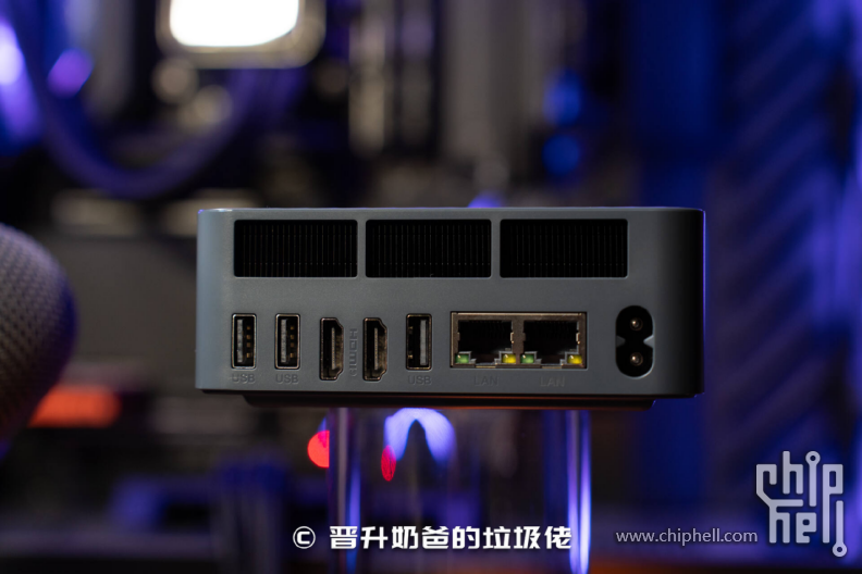 拒绝工位桌面拥挤，轻办公神器，零刻EQR7 mini主机769.png