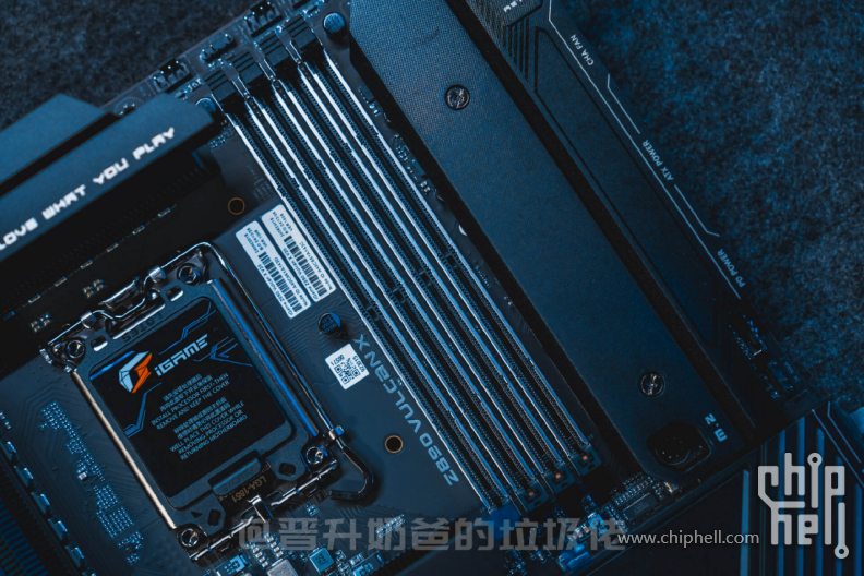 纯黑装机向夜晚致敬，华硕GT302 索泰5070Ti AMP iGame Z890火神2129.png