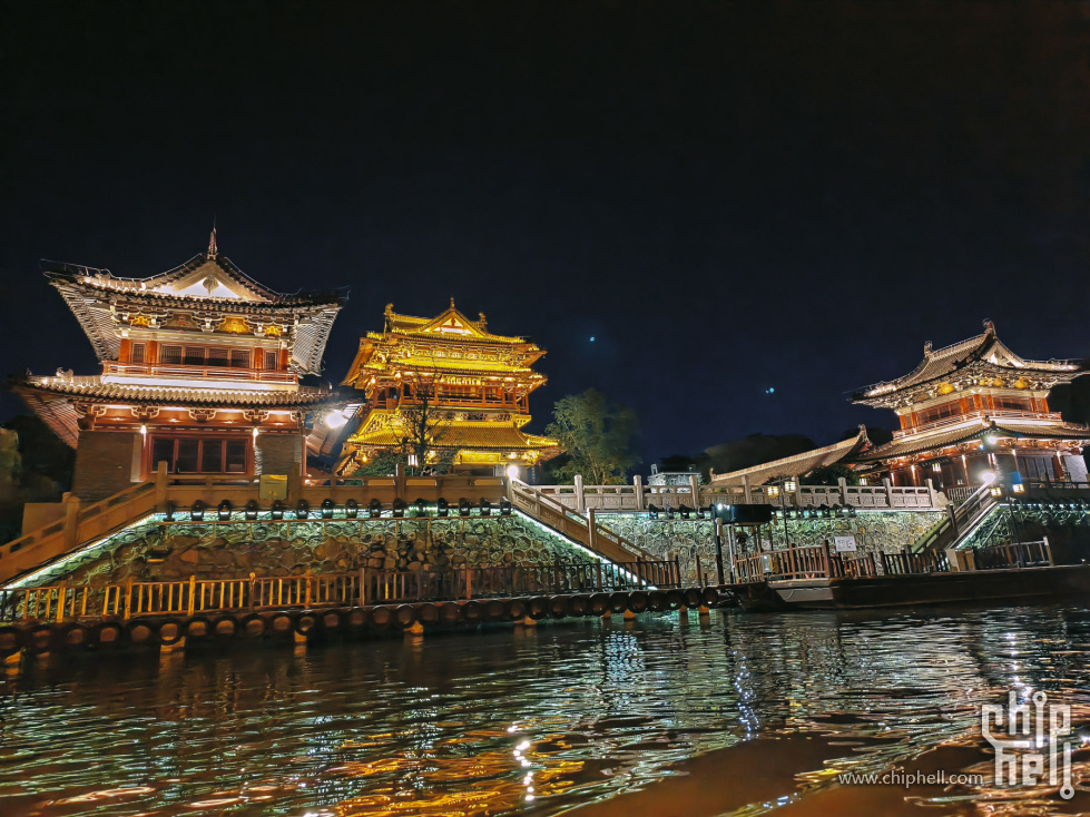 day1-003夜游凤城河 (15).jpg