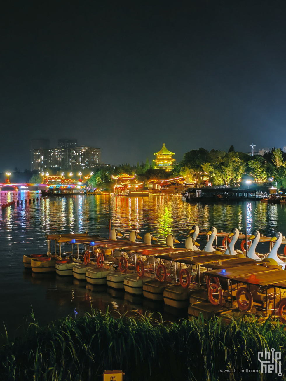 day1-003夜游凤城河 (54).jpg