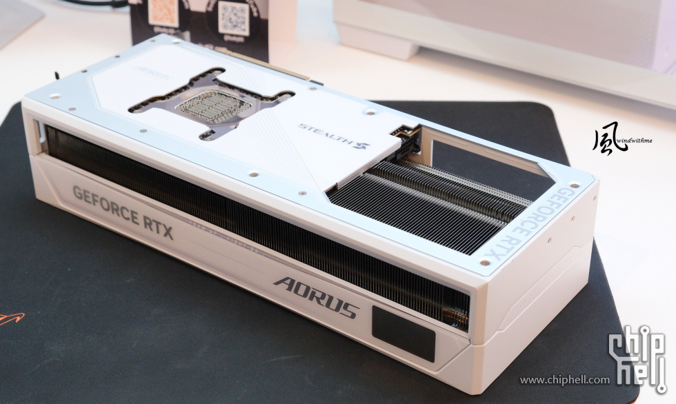 09-AORUS5.JPG