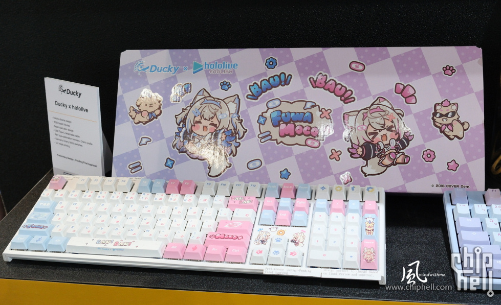 40-DUCKY.jpg