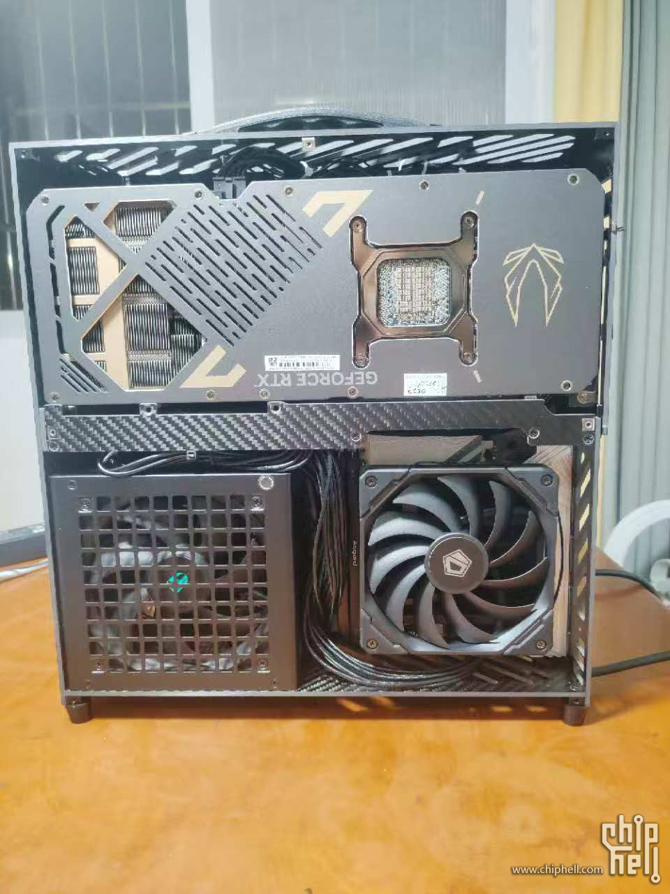 机箱2.jpg