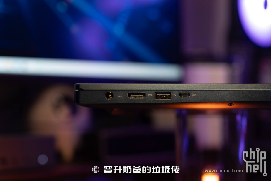 1.6kg RTX5070，轻薄全能本进入3A时代_七彩虹源N14 AIPC 2025884.png