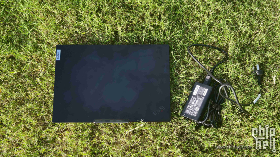 Thinkpad T14P gen2-01.jpg