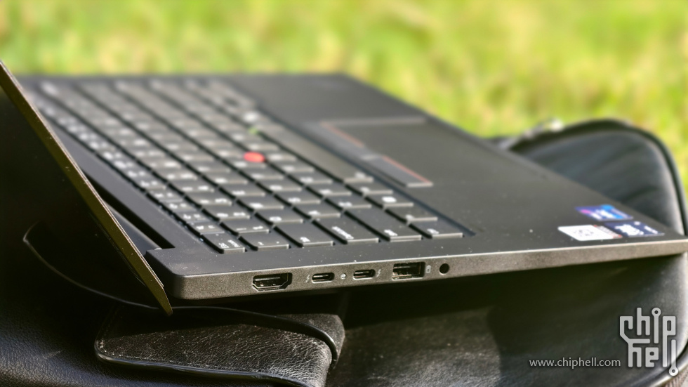 Thinkpad T14P gen2-07.jpg
