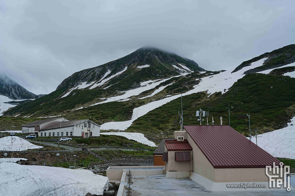 DSC01651-min.jpg
