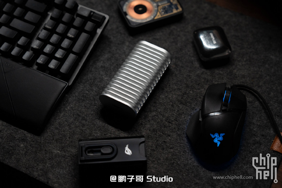 4GB_s！全民自媒体时代的好搭子_铁威马D1 SSD PLUS硬盘盒220.png