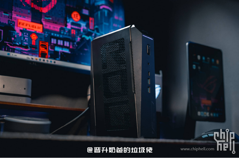 3L主机爽玩4K3A 本地大语言模型_ROG NUC with RTX5080783.png