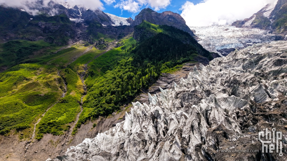 dji_fly_20250730_132518_0164_1753853865497_photo.jpg