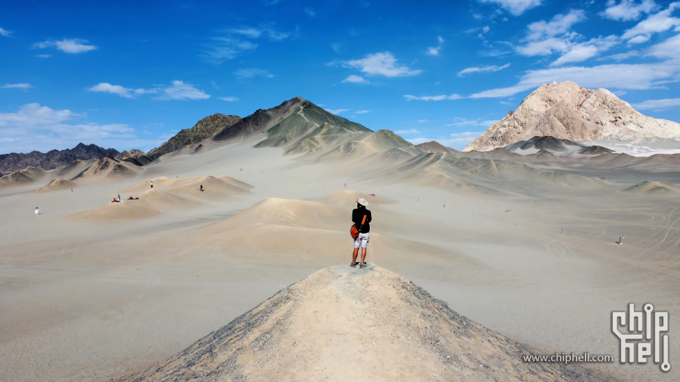 航拍黑独山.jpg