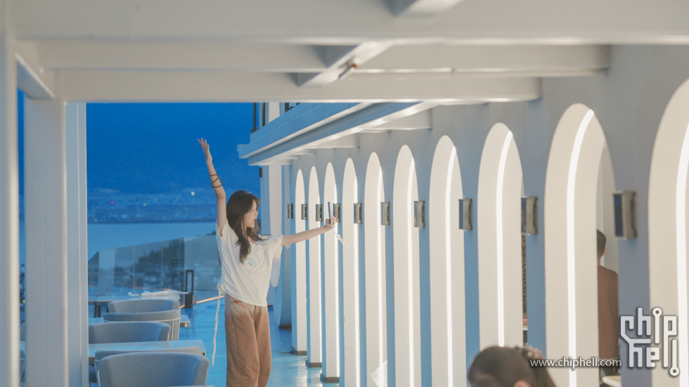 A7501036-lr4m.jpg