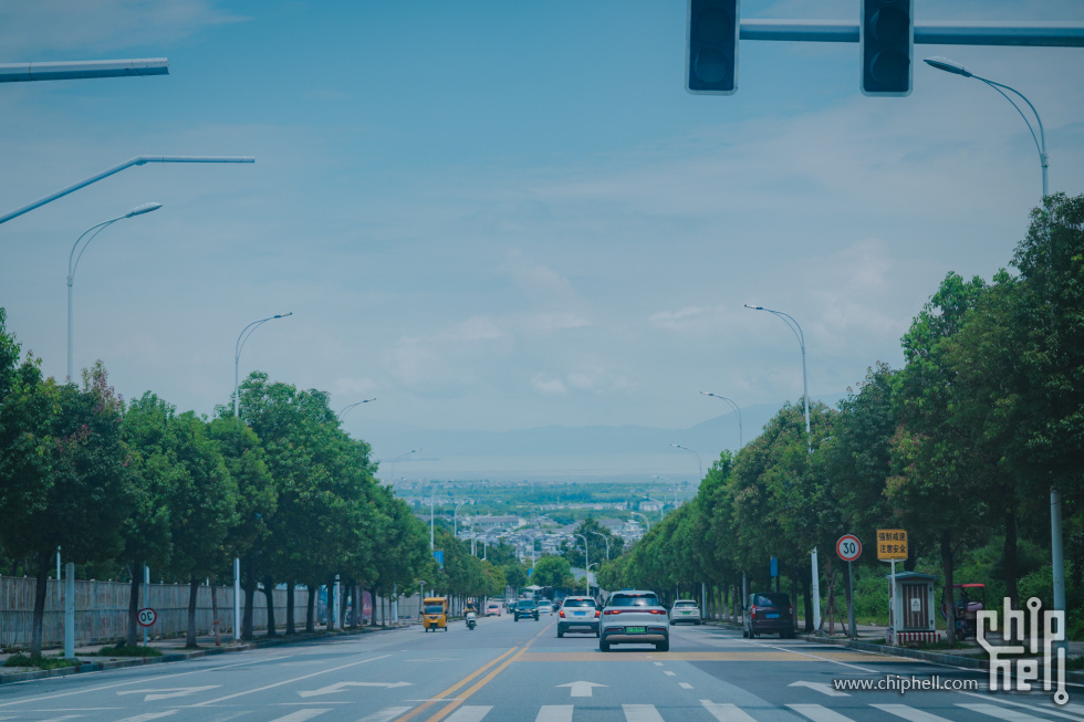 A7501235-lr4m.jpg