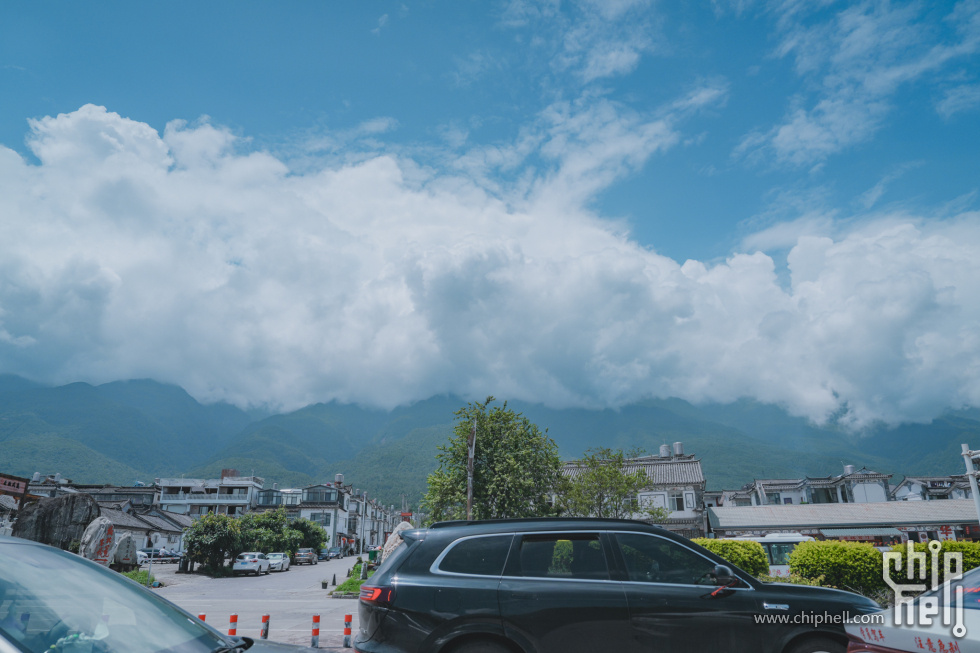 A7501241-lr4m.jpg