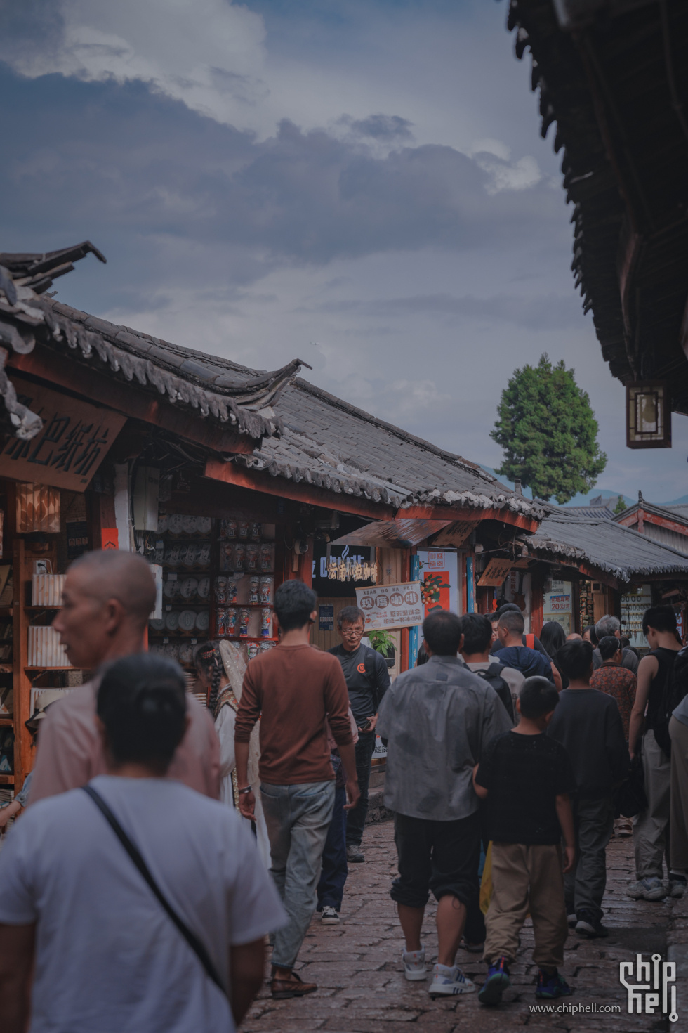 A7501452-lr4m.jpg