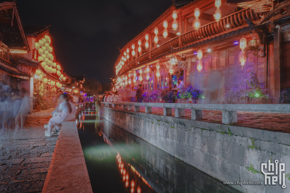 A7502604-lr4m.jpg
