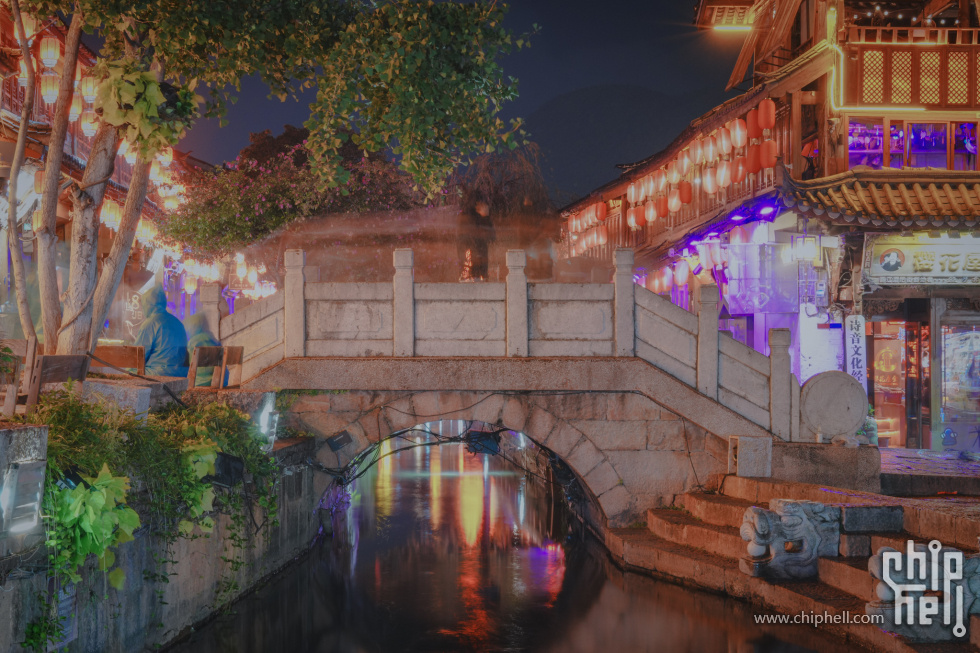 A7502621-lr4m.jpg