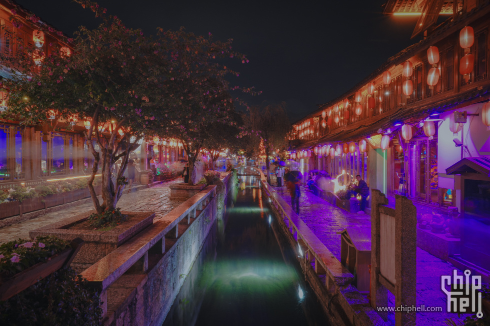 A7502622-lr4m.jpg