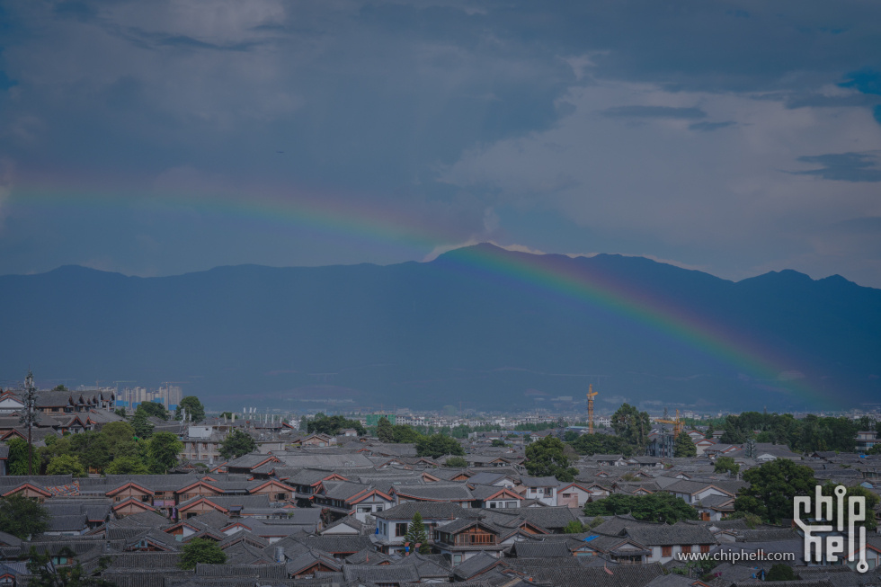 A7502512-lr4m.jpg
