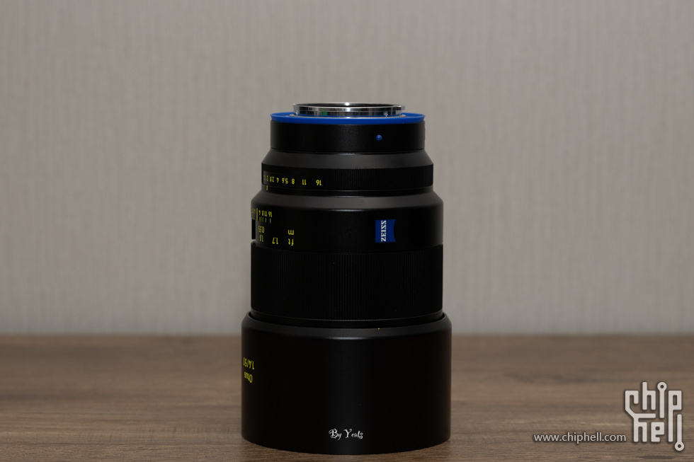 R1_L7530.jpg