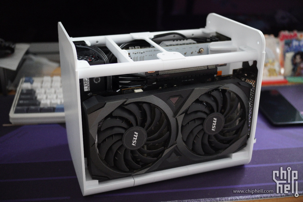 gpu stand.jpg
