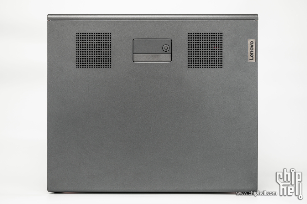 P8_Side-Panel_Detail_1.jpg