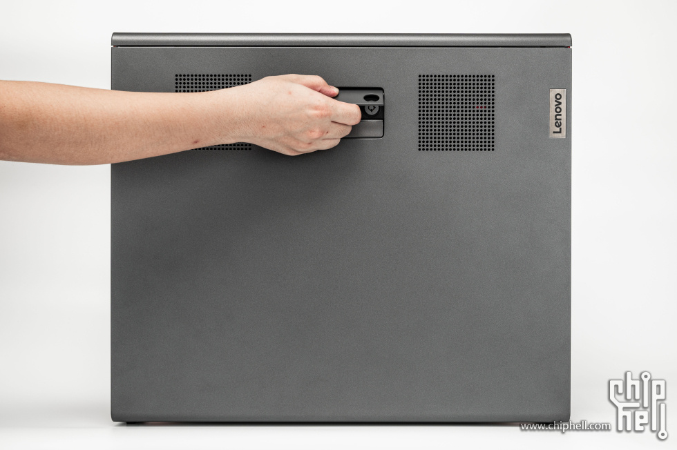 P8_Side-Panel_Detail_2.jpg