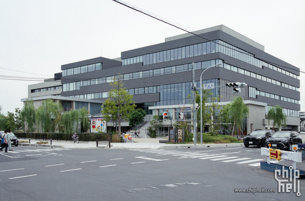 5-C100-11.jpg