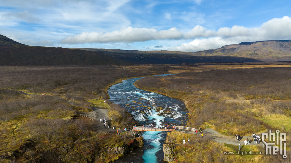 dji_fly_20251003_201308_0027_1759700418713_photos.jpg