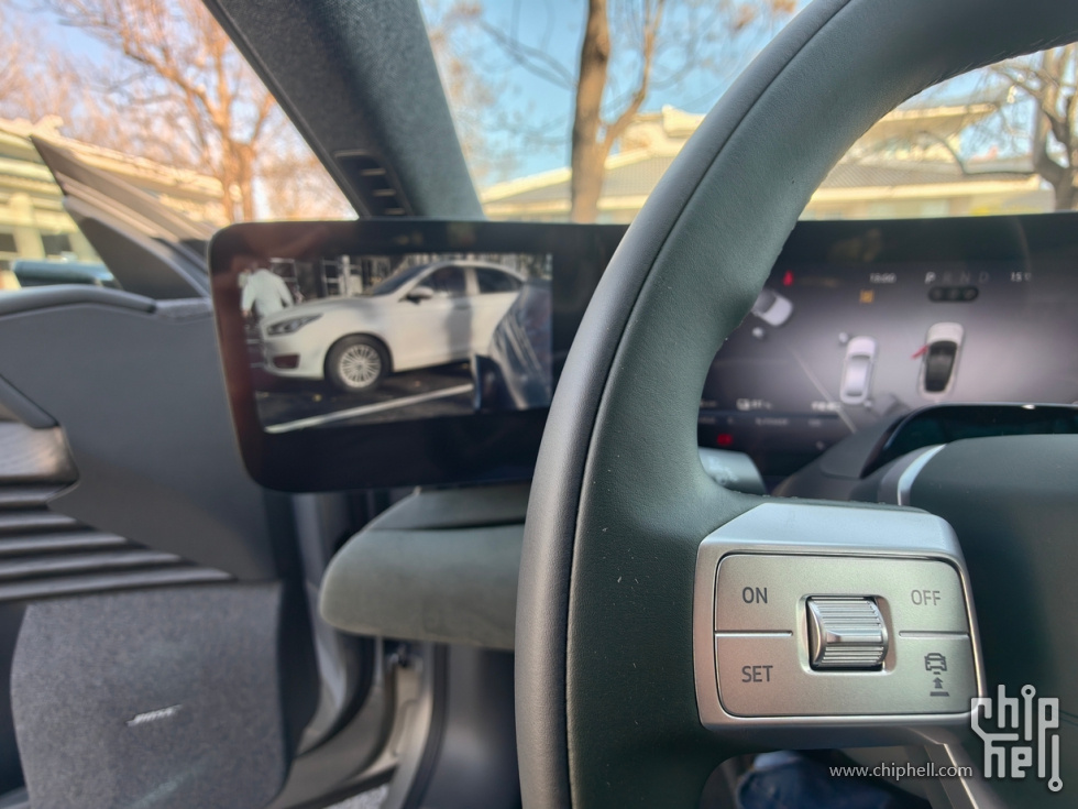 慢慢适应的流媒体后视镜