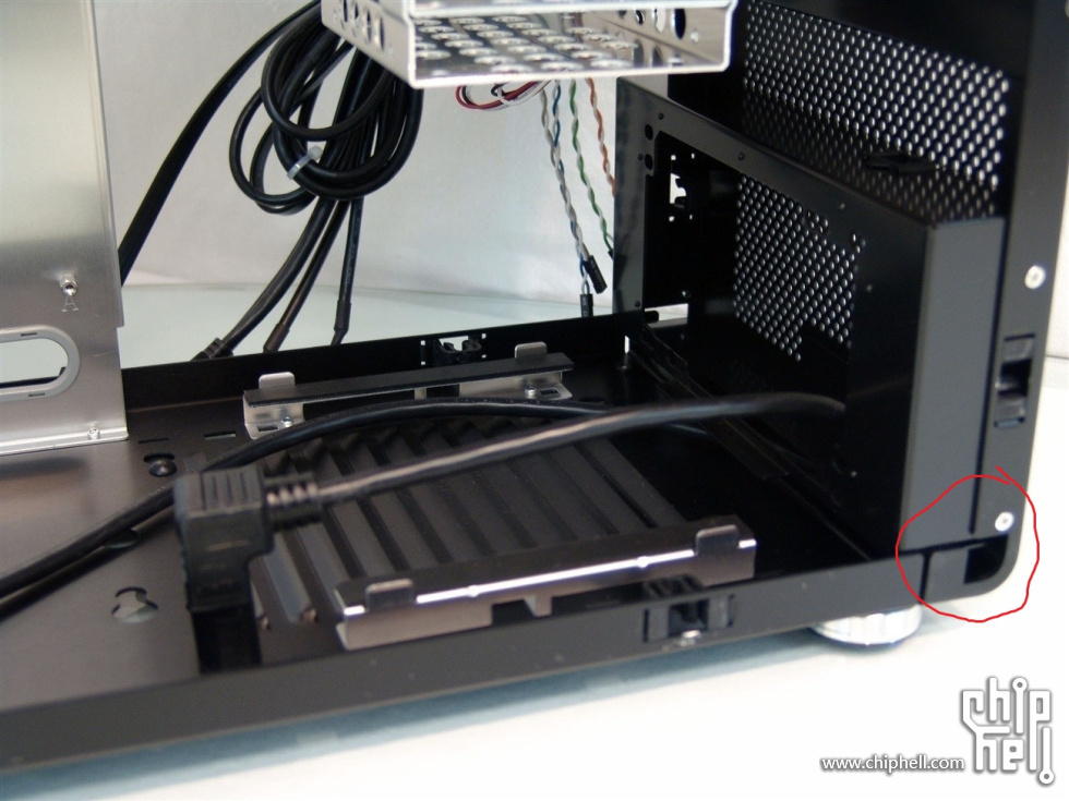 4818_17_lian_li_pc_v700_b_mid_tower_chassis_review_full.jpg
