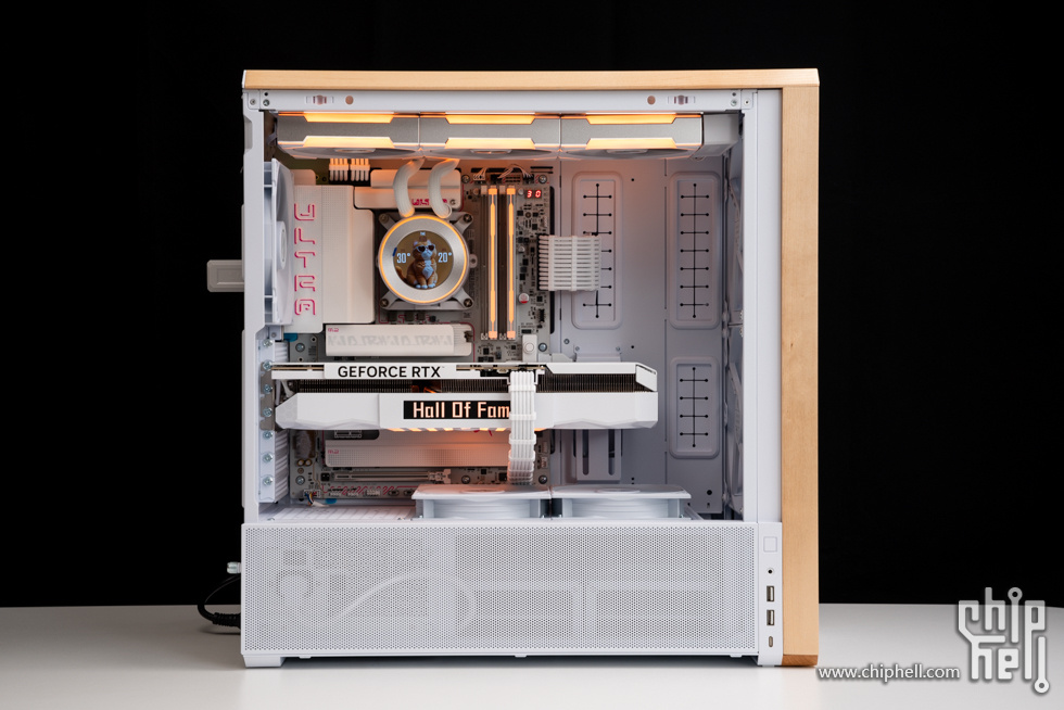 木韵纯白游戏主机，联力L217 + 七彩虹Z890 ULTRA-S W + 影驰5080 HOF