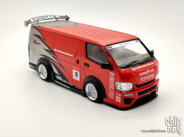 1/24 Toyota HIACE CRS 丰田 · 海狮