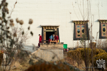2022元旦云南游——泸沽湖，普达措，松赞林寺，飞来寺