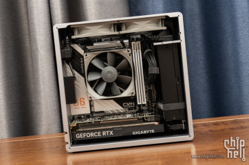 七彩虹 CVN B860i Gaming Frozen vs aboCase Container S 装机演示