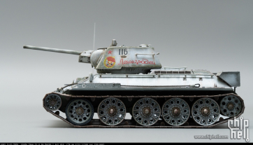 1/48比例成品 苏联红军 T-34/76 1943型，东线**格勒战场 红旗第一坦克旅 116号车
