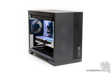 实用型游戏主机，追风者 XT M3 + 七彩虹 橘猫 B850M + 索泰 5070 Ti 装机展示